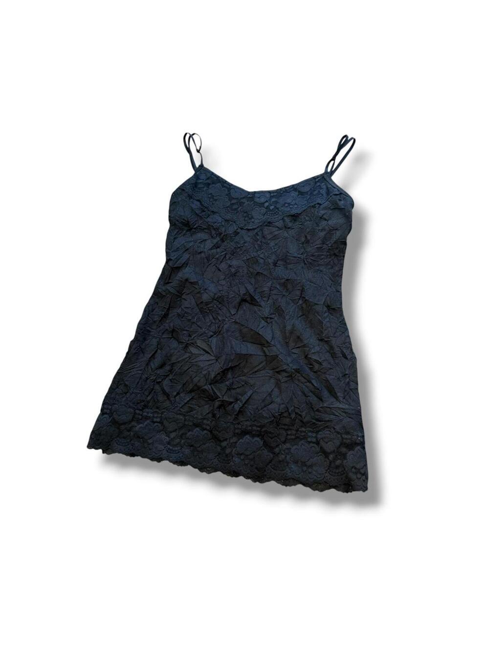 Y2K Black Crinkle Lace Trim Tank Top